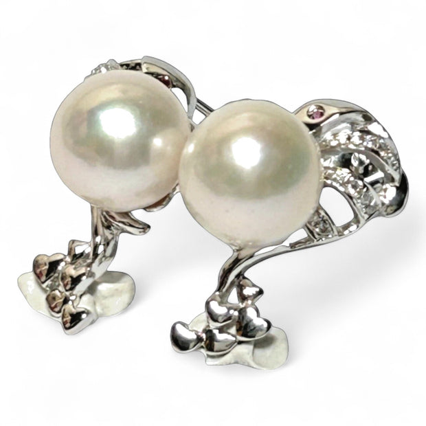 Dolphin Style 10mm Natural White Edison Round Cultured Pearl Earrings