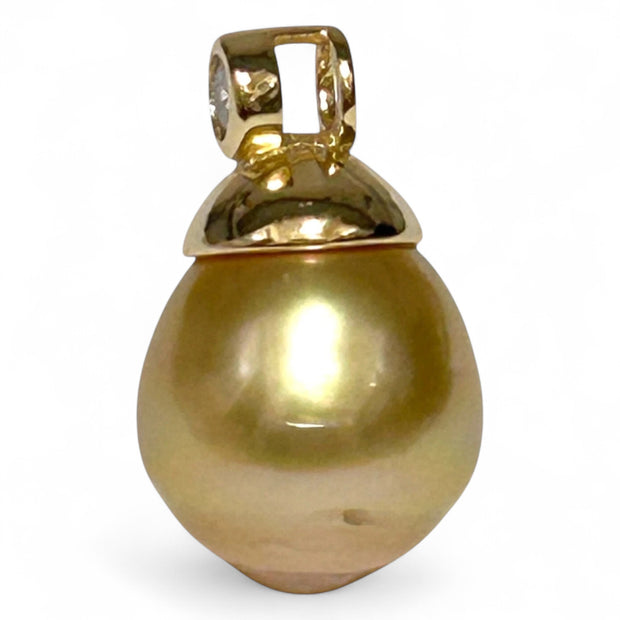 Exquisite 11.2 x 13.5mm Deep Golden Philippines Sea Pearl Pendant