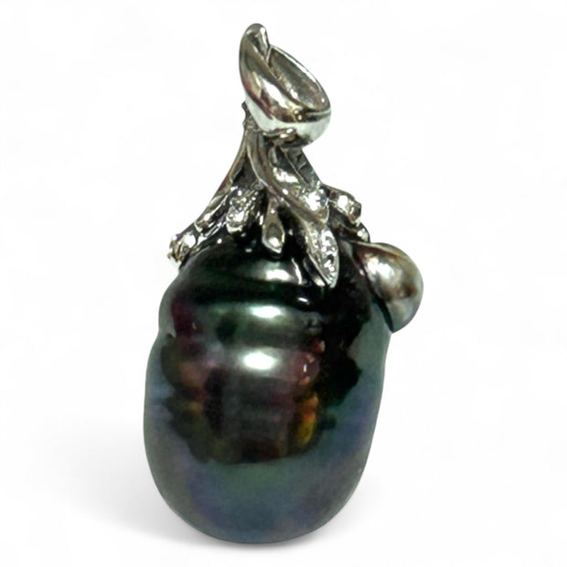 Baroque 11.3 x 15.6mm Tahitian Sea Peacock Black-Green Pearl Pendant
