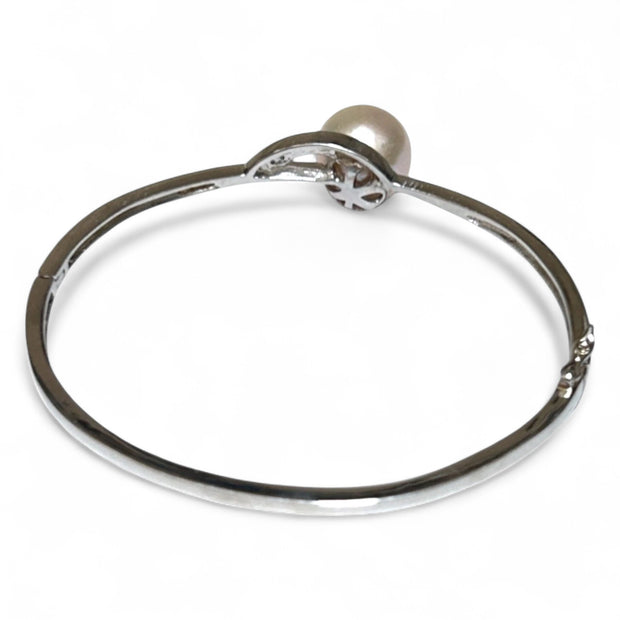 53.4 Carats 7 - 7.5" Bangle 11.7mm South Sea White Round Pearl Bangle