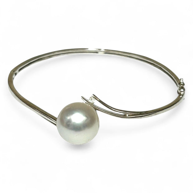 Gorgeous 12.4mm South Sea White Silver Round Pearl 7 - 7.5" Bangle