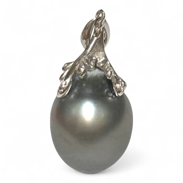 Radiant 12.4 x 15mm Tahitian South Sea Peacock Gray-Green Pearl Pendant