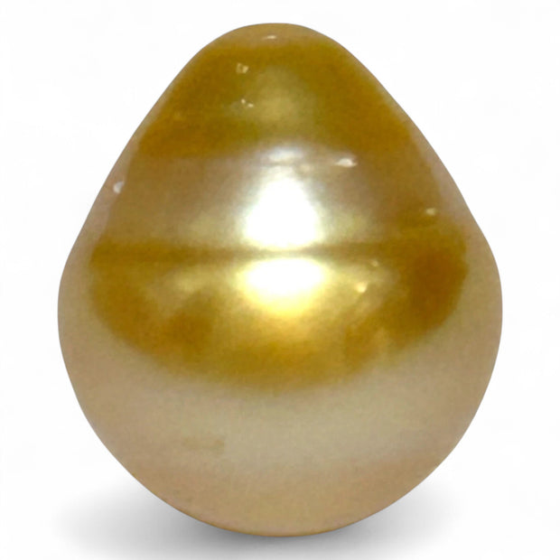 Magnificent Oval 14.6 x 16.8mm 23.2 Carats Golden Philippine Sea Pearl