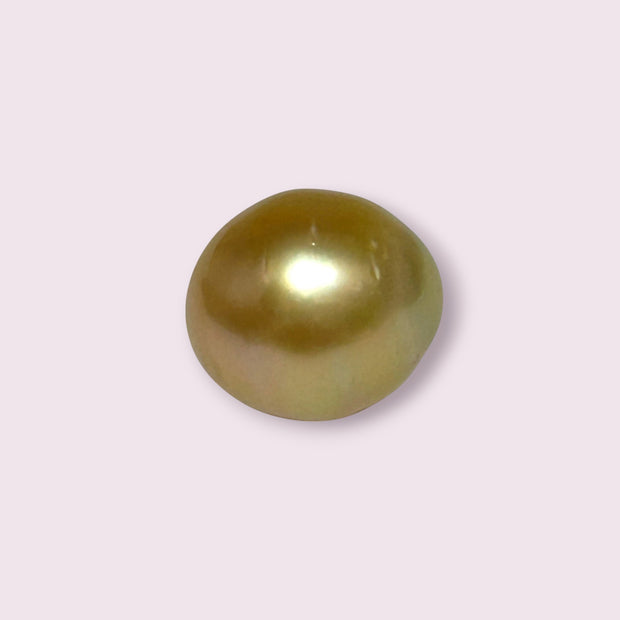 Oval Giant 14.3 x 15.8mm 23.4 Carats Deep Gold South Sea Pearl