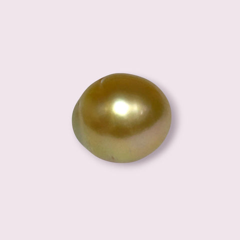 Oval Giant 14.3 x 15.8mm 23.4 Carats Deep Gold South Sea Pearl