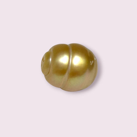 Baroque 13.8 x 16.1mm 22.2 Carats Deep Gold South Sea Loose Pearl