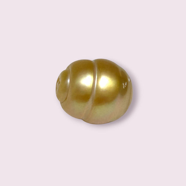Baroque 13.8 x 16.1mm 22.2 Carats Deep Gold South Sea Loose Pearl