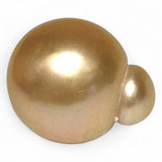 Huge 13.8 x 16.6mm 20 Carat Rich Golden Philippines South Sea Pearl
