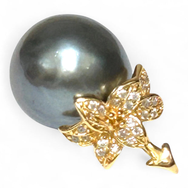 Unique 12 x 12.4mm Tahitian Sea Peacock Gray Green Pearl Pendant