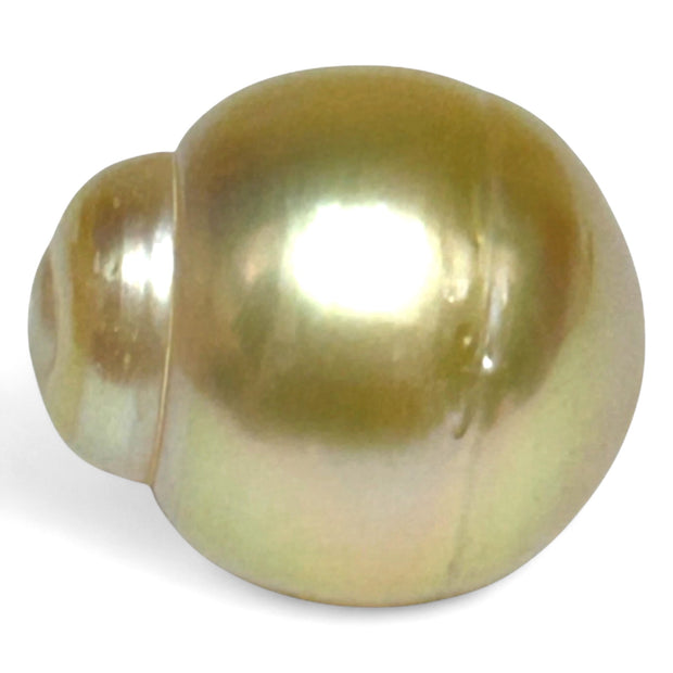 Grand 15.7 x 17.6mm 30 Carat Golden Philippines South Sea Pearl Loose