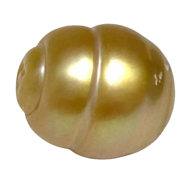 Giant 13.8 x 16.1mm 22.2 Carats Rich Gold Baroque South Sea Pearl
