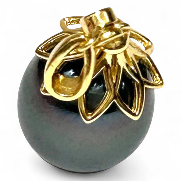 Large 12.6 x 14.3mm Tahitian Sea Peacock Black Green Pearl Pendant