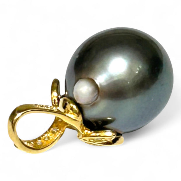 Baroque 11.2 x 12.3mm Tahitian South Sea Peacock Gray Pearl Pendant