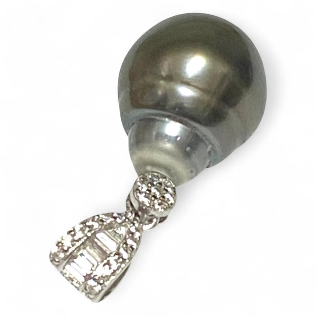 Huge 11 x 13mm Tahitian Peacock Gray-Green Cultured Pearl Pendant