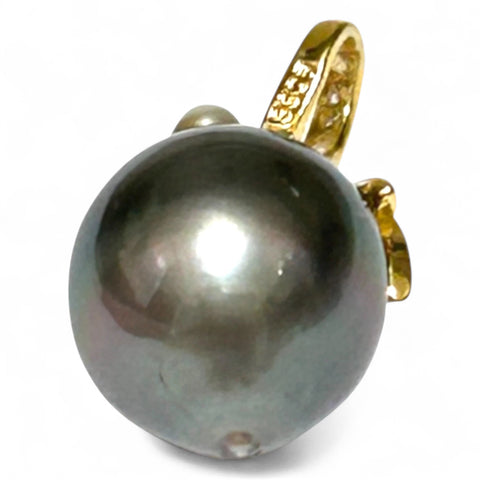 Baroque 11.2 x 12.3mm Tahitian South Sea Peacock Gray Pearl Pendant