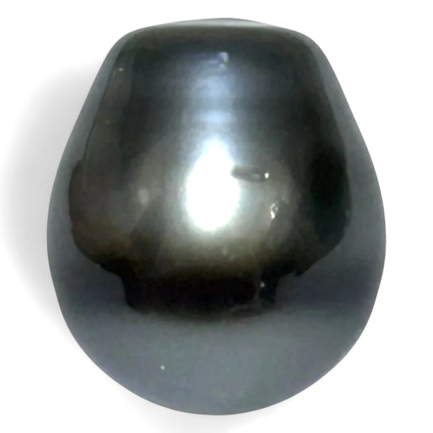 Elegant 12.7 x 14.8mm 18.5 Carat Tahitian Pearl –Peacock Gray Oval