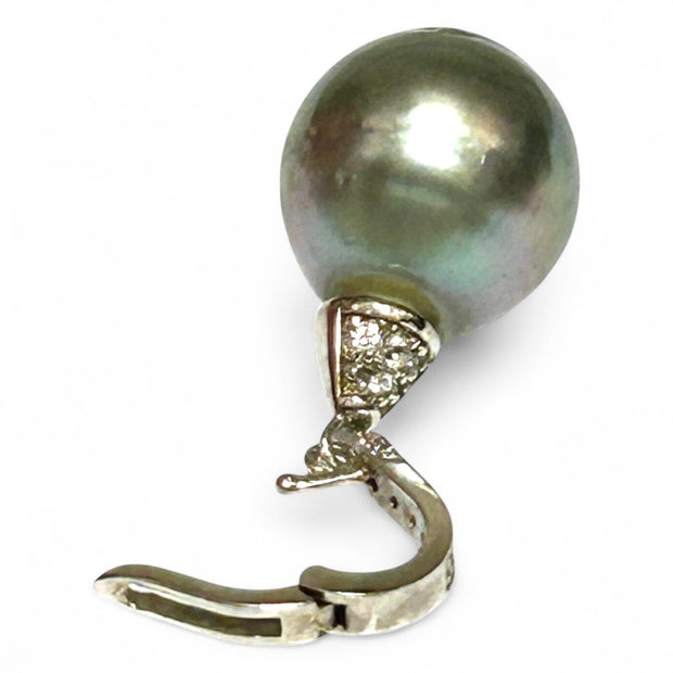 Oval 11.5 x 12.6mm Tahitian Sea Peacock Gray Green Pearl Pendant