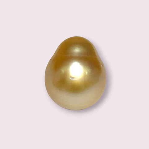 Oval Drop 14.3 x 17mm 23.3 Carats Rich Gold South Sea Pearl Loose