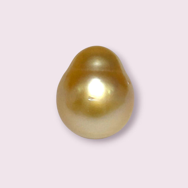 Oval Drop 14.3 x 17mm 23.3 Carats Rich Gold South Sea Pearl Loose
