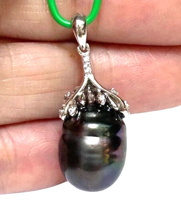 Baroque 11.3 x 15.6mm Tahitian Sea Peacock Black-Green Pearl Pendant